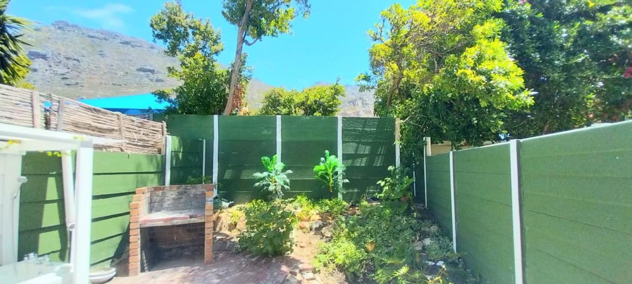 Lakeside Guest House Cape Town Exterior foto